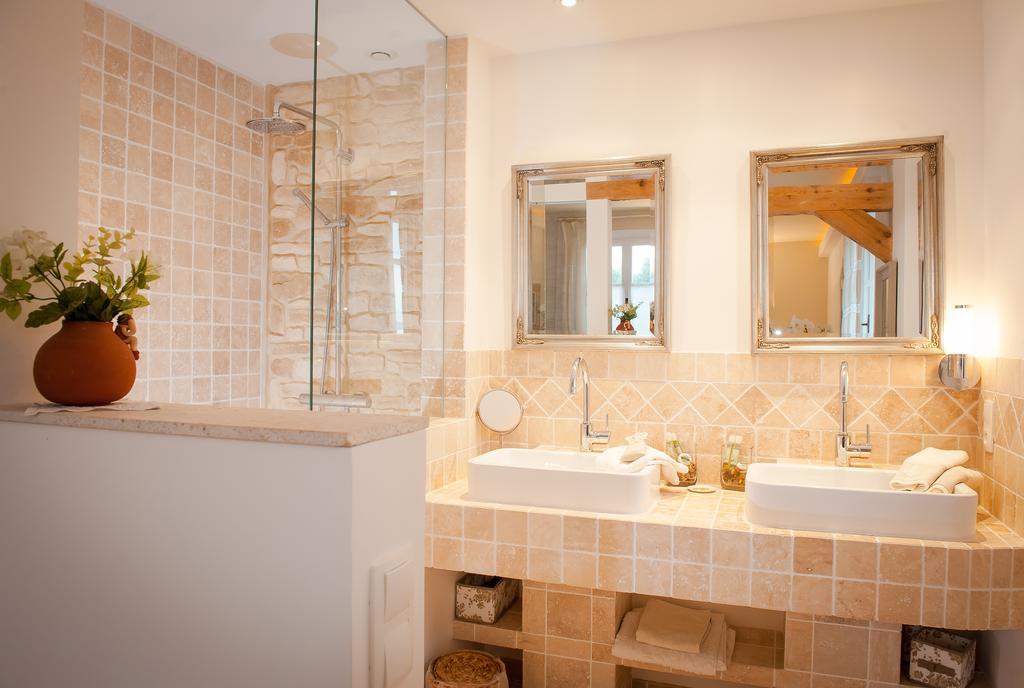 Les 4 Elements Bed & Breakfast Tourrettes-sur-Loup Ruang foto