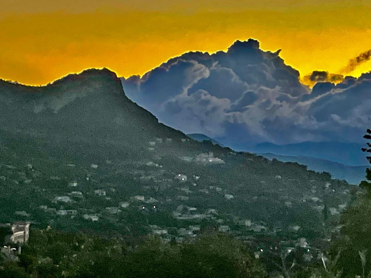 Les 4 Elements Bed & Breakfast Tourrettes-sur-Loup Bagian luar foto
