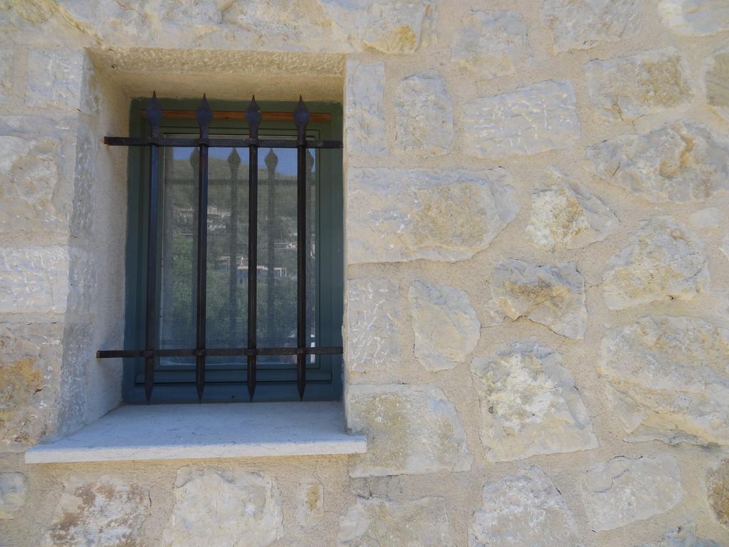 Les 4 Elements Bed & Breakfast Tourrettes-sur-Loup Bagian luar foto