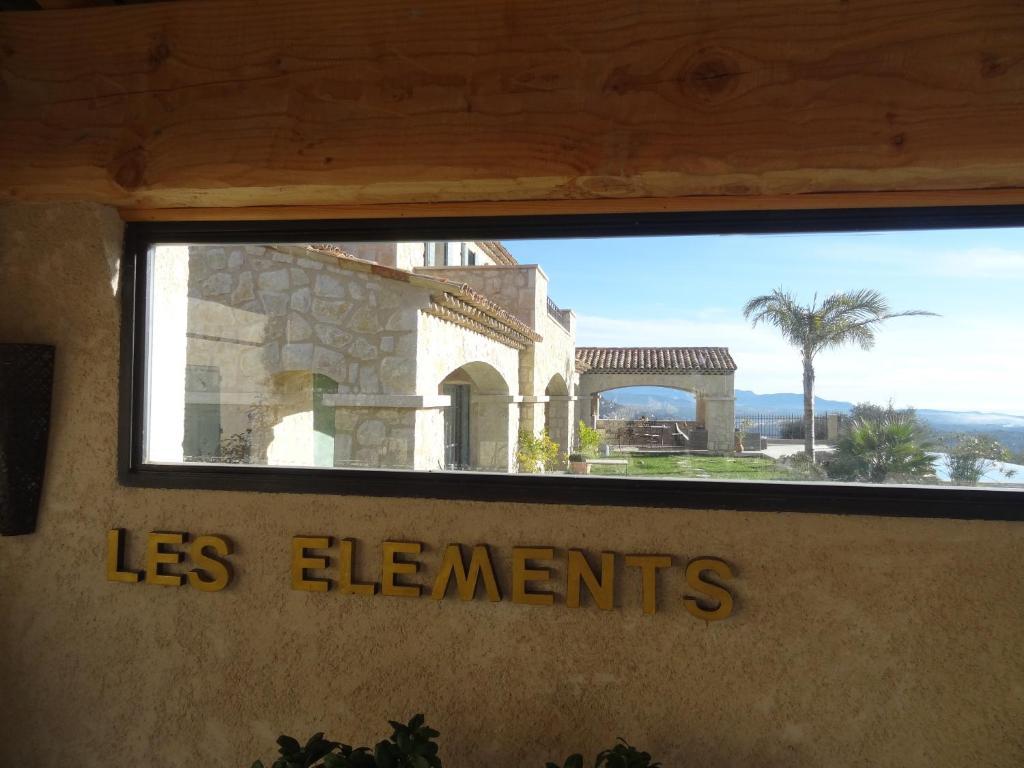 Les 4 Elements Bed & Breakfast Tourrettes-sur-Loup Bagian luar foto
