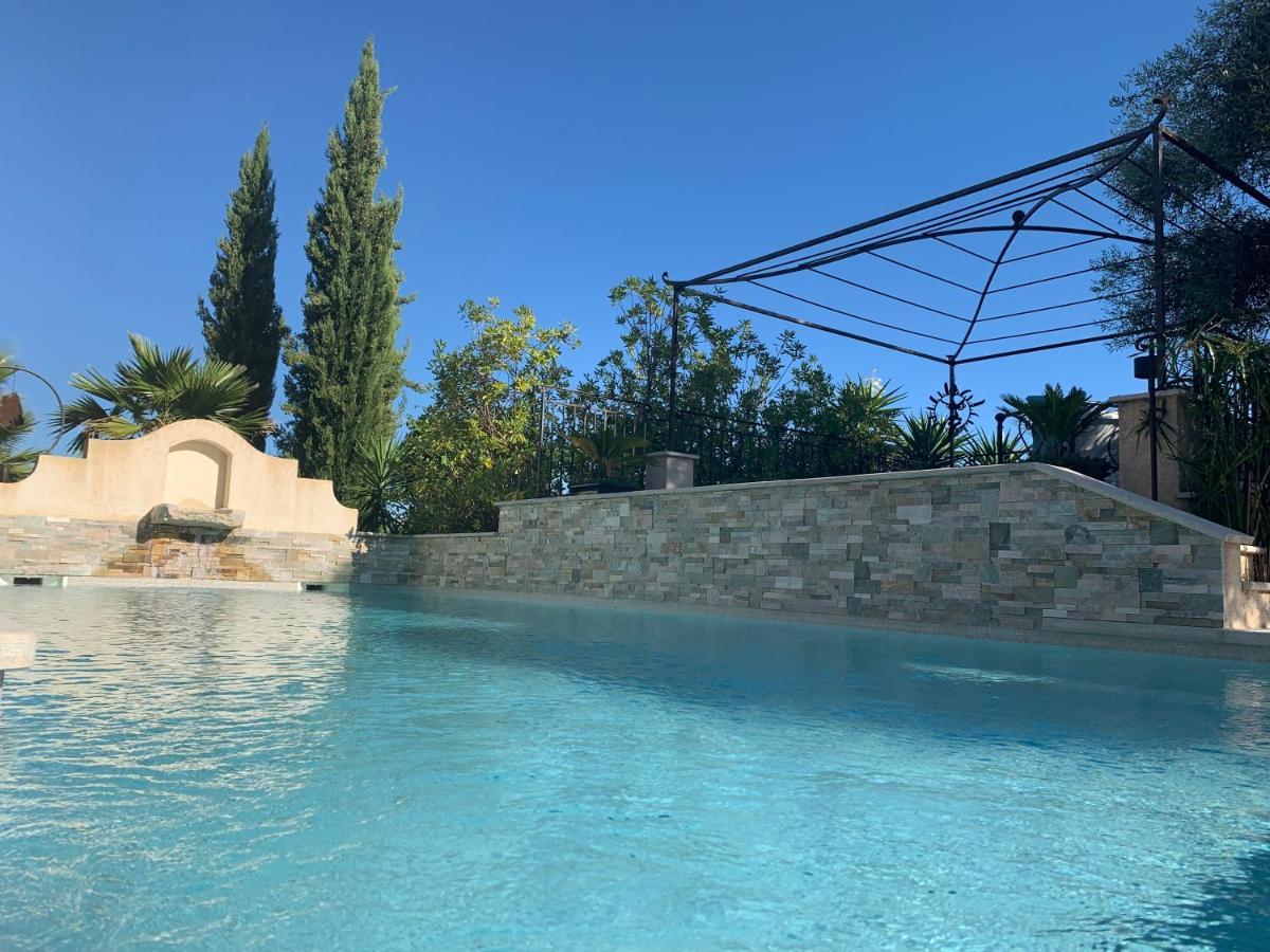 Les 4 Elements Bed & Breakfast Tourrettes-sur-Loup Bagian luar foto